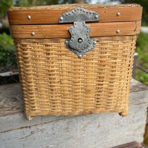 vintage footed picnic basket French country cottage decor storage box